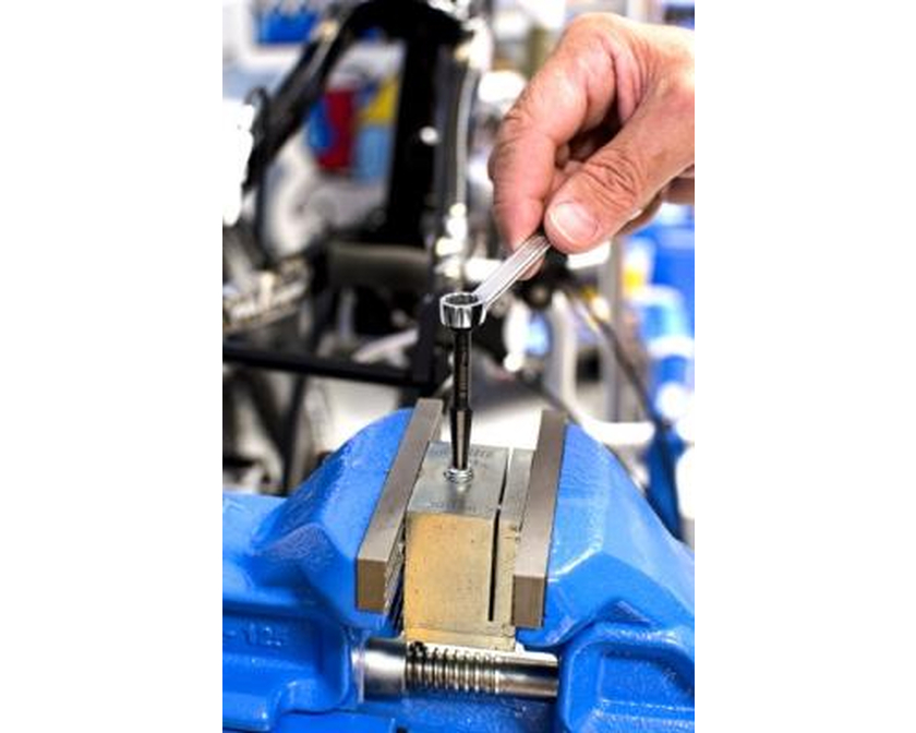 Экстрактор винтов двусторонний №5 М16- М20 Unior 616827