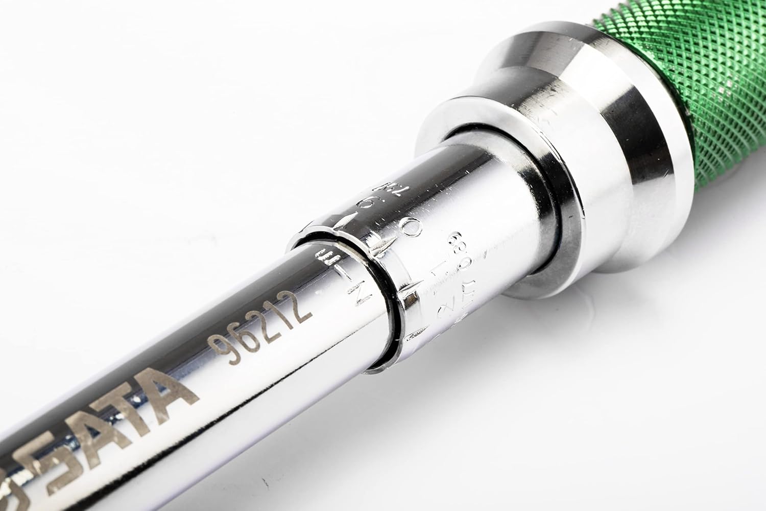 Ключ динамометрический 3/8˝, 5-25Nм SATA ST96212SC