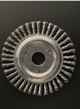 Щетка дисковая D125x6 Metal WEILER 386121