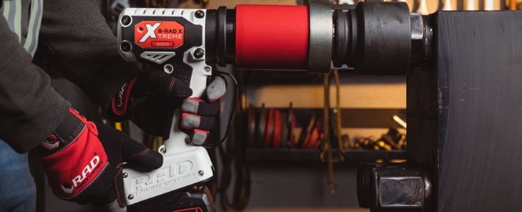 Электрический и пневматический ударный гайковерт: 7 основных отличий