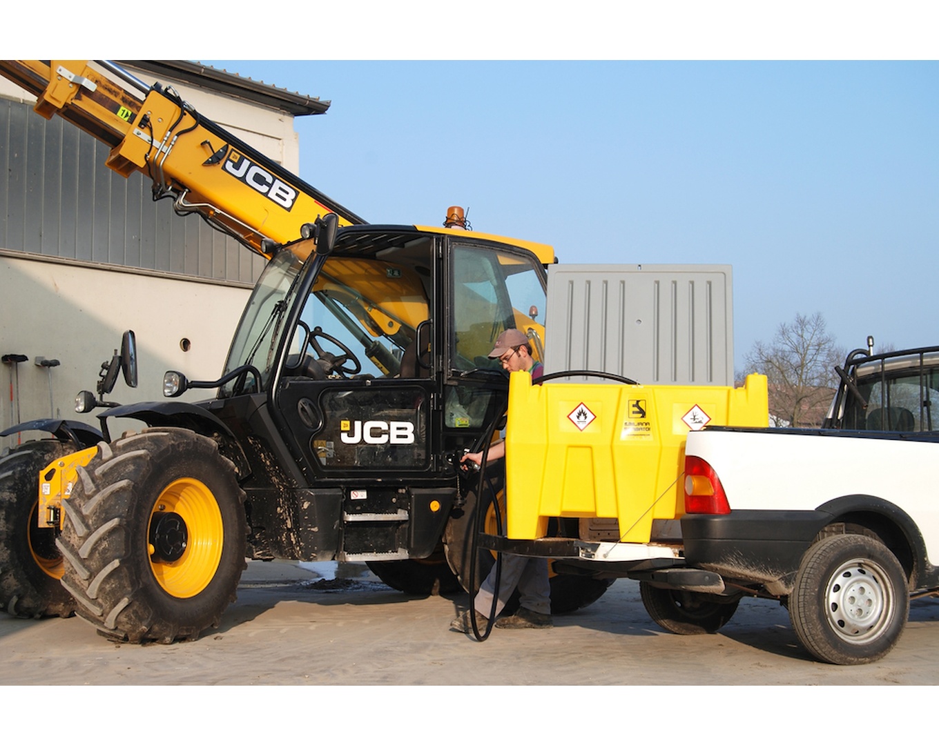 Резервуар для дизельного топлива 440л.Emiliana Serbatoi CARRYTANK 440 Pick-Up CTPG440AC