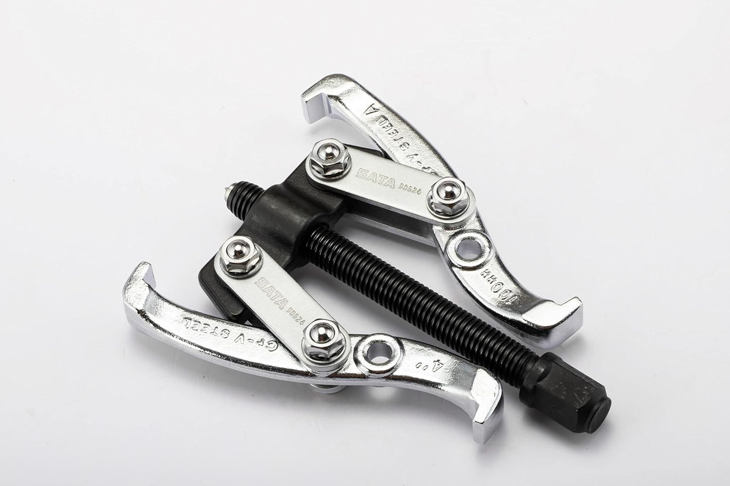 Съемник двухзахватный 3" (125-75мм.) SATA ST90623SC