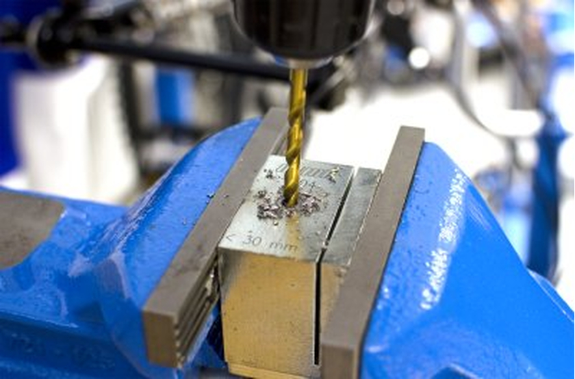 Экстрактор винтов двусторонний №5 М16- М20 Unior 616827