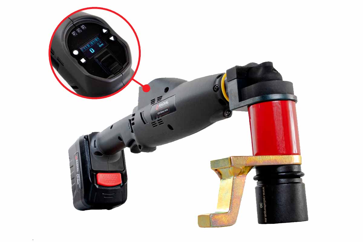 Гайковерт моментный угловой аккумуляторный SDM BATTERY 680P RAD 400202