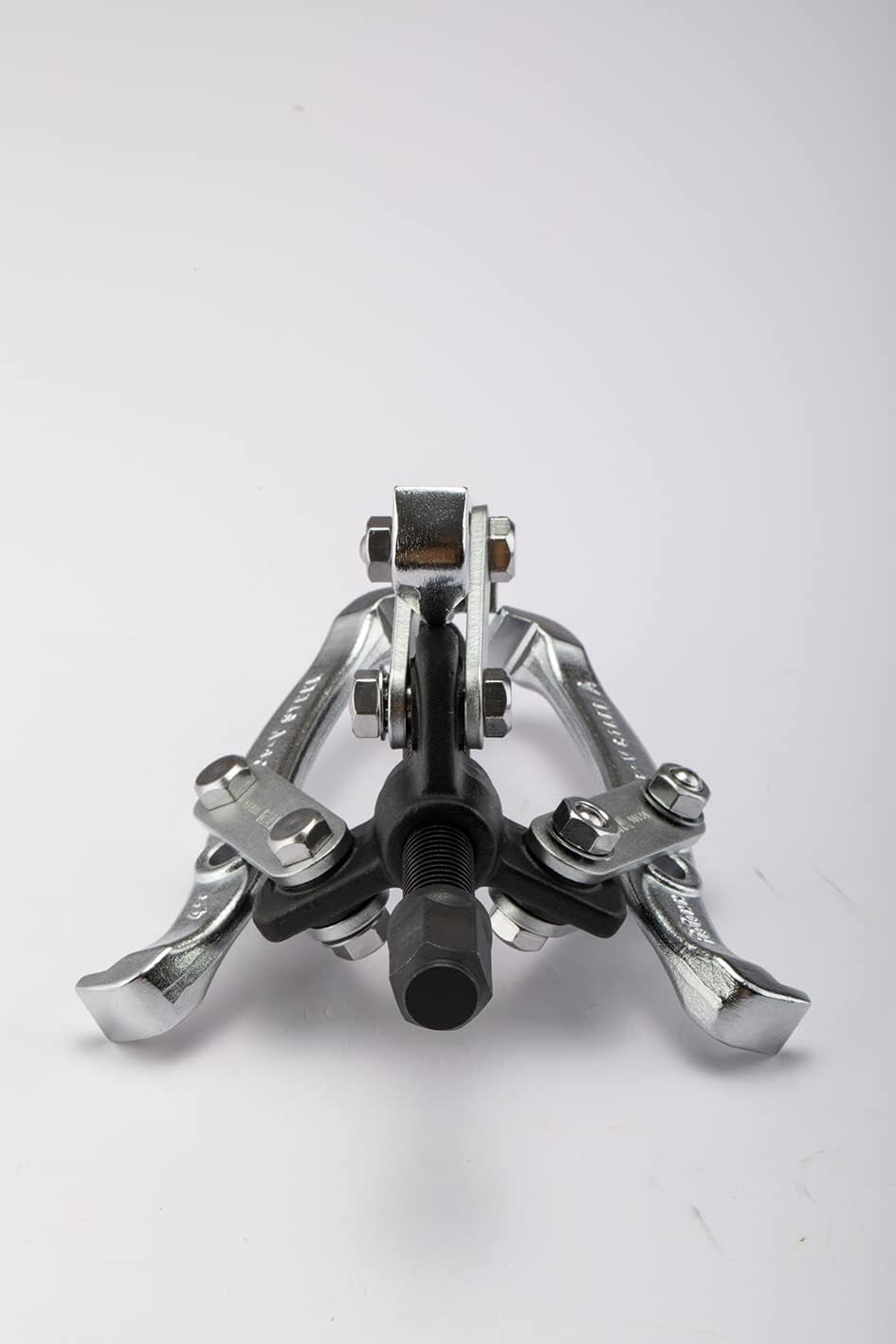 Съемник трехзахватный 12" (385-300мм.) SATA ST90642