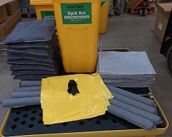Набор для ликвидации разливов VORTEX Universal 120L M120SK