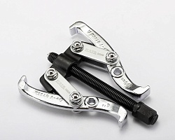 Съемник двухзахватный 3" (125-75мм.) SATA ST90623SC